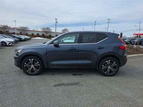 Used 2021 Volvo XC40 T5 Inscription w/ Advanced Package image 8