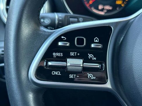 Used 2022 Mercedes-Benz GLC 300 image 28