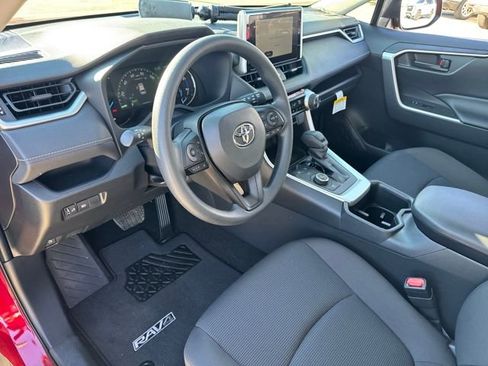 Used 2025 Toyota RAV4 LE image 17