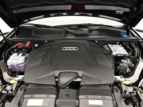Used 2025 Audi Q7 3.0T Premium Plus w/ Premium Plus Package AWD/4WD image 11