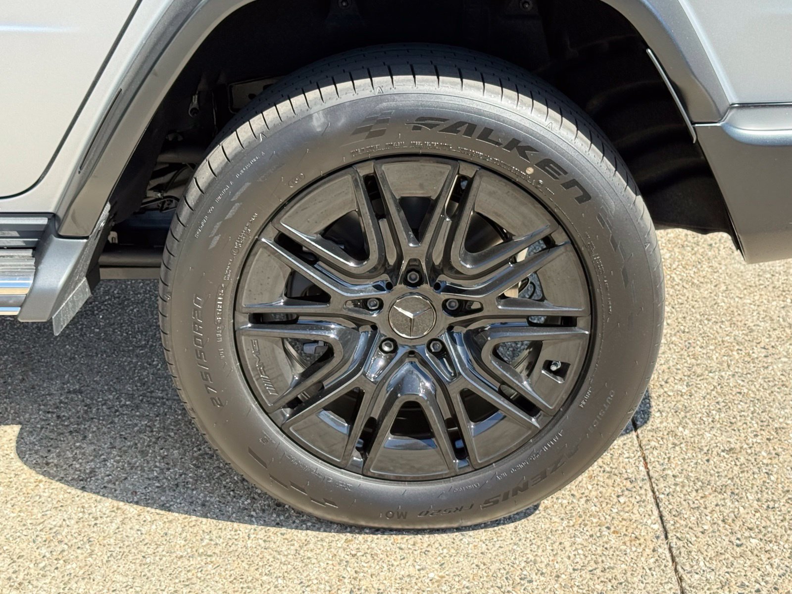 New 2027 Mercedes-Benz G 580 e image 14