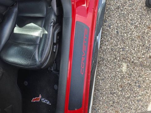 Used 2006 Chevrolet Corvette Convertible w/ Preferred Equipment Group RWD image 12