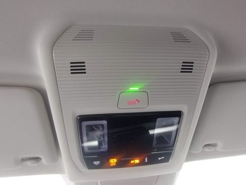 New 2026 Volkswagen Tiguan SE image 28