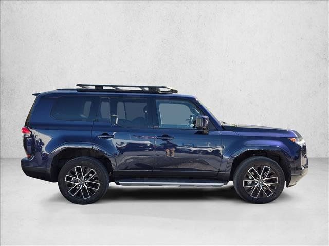 Used 2024 Lexus GX 550 w/ Accessory Package (31) AWD/4WD image 4