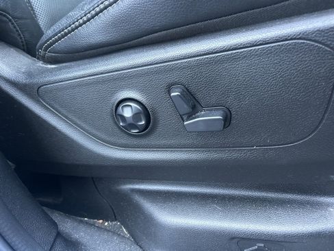 Used 2020 RAM 1500 Sport w/ Leather & Sound Group image 9