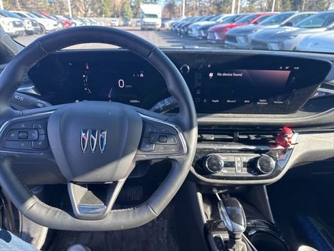 Used 2025 Buick Envista Sport Touring w/ Experience Buick Package image 7