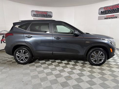 Used 2021 Kia Seltos S image 2