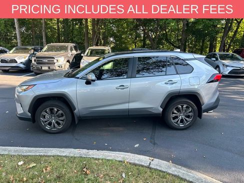Certified 2024 Toyota RAV4 XLE Premium AWD/4WD image 5