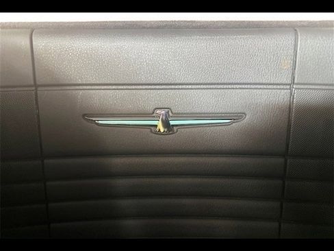 Used 2002 Ford Thunderbird image 25