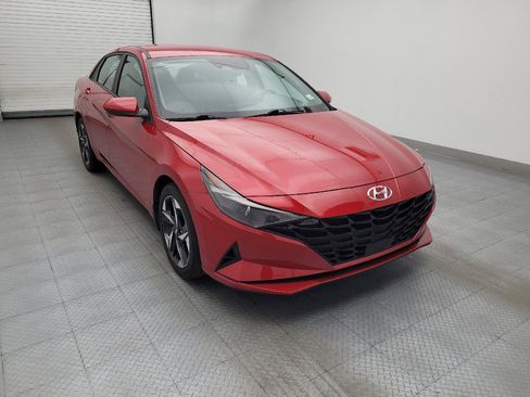 Used 2023 Hyundai Elantra SEL w/ Convenience Package FWD image 13