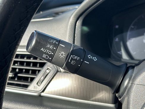 Used 2022 Honda Accord Sport image 17