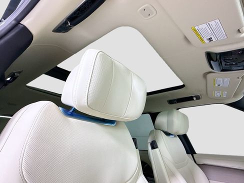 New 2026 Land Rover Range Rover Autobiography AWD/4WD image 18