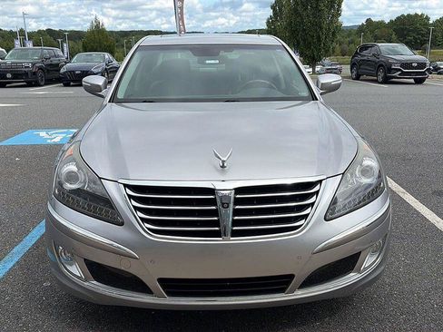 Used 2013 Hyundai Equus Ultimate RWD image 2