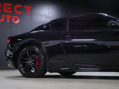 Used 2015 Maserati GranTurismo Sport image 11