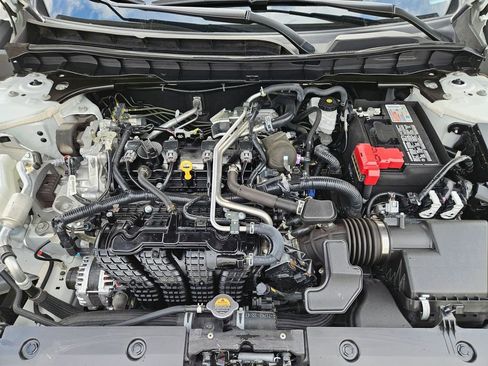 Used 2025 Nissan Altima 2.5 S FWD image 34