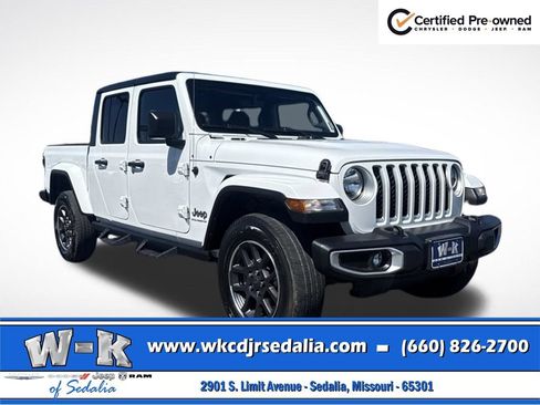 Used 2023 Jeep Gladiator Overland AWD/4WD image 1