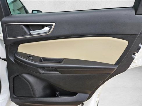 Used 2022 Ford Edge SEL w/ Convenience Package image 20