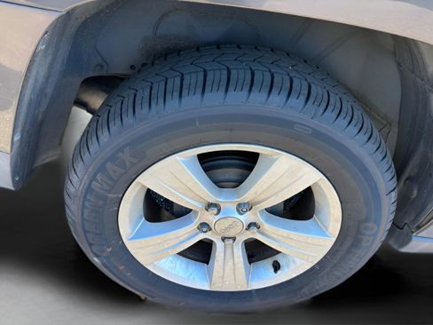 Used 2016 Jeep Patriot Sport w/ Power Value Group image 33