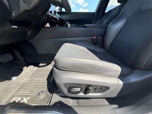 Used 2024 Lexus RX 350 350 image 12