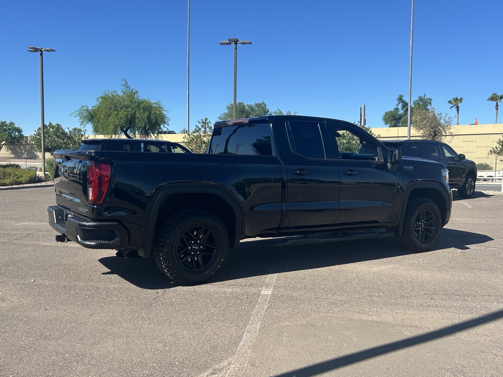 Used 2021 GMC Sierra 1500 Elevation RWD image 5