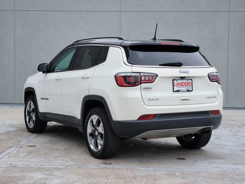 Used 2019 Jeep Compass Limited AWD/4WD image 5