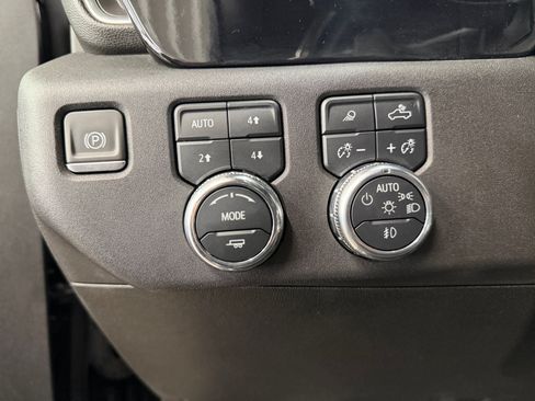 Used 2024 GMC Sierra 1500 Elevation w/ Elevation Premium Package AWD/4WD image 23