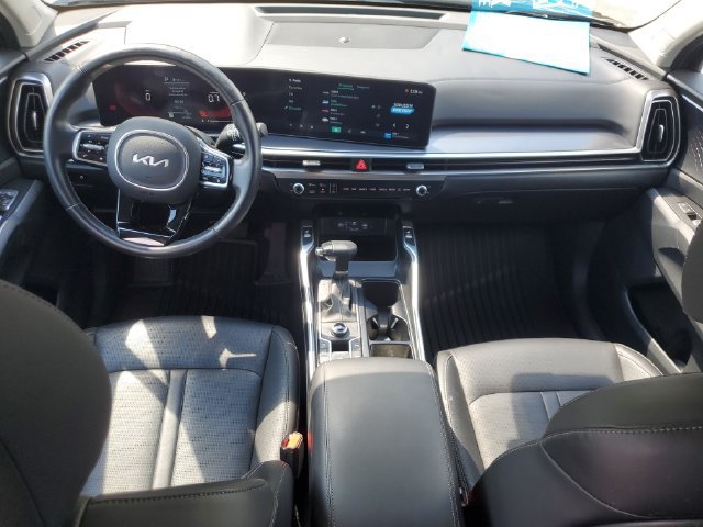 Certified 2025 Kia Sorento S AWD/4WD image 9