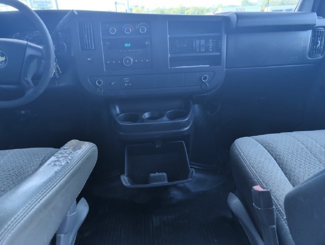 Used 2011 Chevrolet Express 2500 RWD image 13