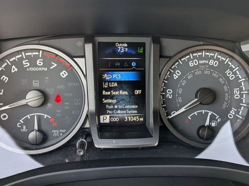 Used 2023 Toyota Tacoma TRD Sport w/ Black Out Package (TMS) image 11