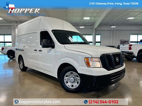 Used 2019 Nissan NV 2500 SV RWD image 1