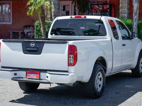 Used 2018 Nissan Frontier S RWD image 9