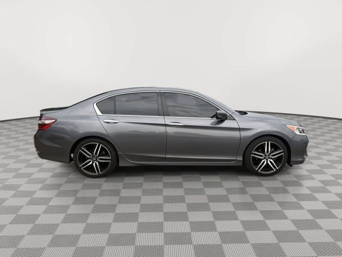 Used 2016 Honda Accord Sport image 8
