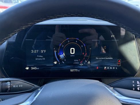 Used 2025 Chevrolet Equinox LT image 11