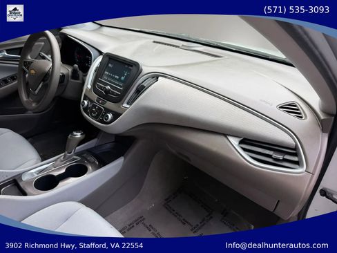 Used 2018 Chevrolet Malibu LS FWD image 16