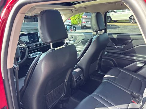 Certified 2023 Lincoln Corsair AWD w/ Equipment Group 101A image 27