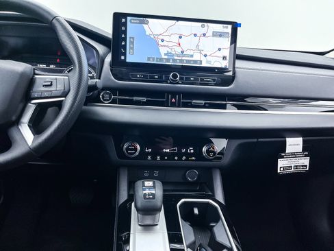 New 2025 Mitsubishi Outlander ES image 14