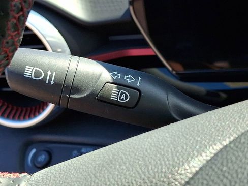 Certified 2024 Chevrolet Trax RS w/ Sunroof Package image 26