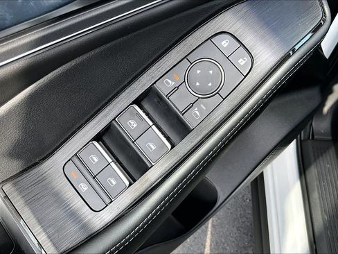 New 2026 Nissan Rogue Platinum image 19