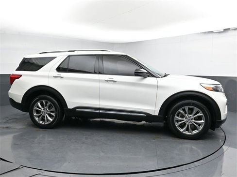 Used 2022 Ford Explorer Limited w/ Equipment Group 301A image 15