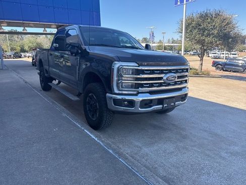 Used 2024 Ford F250 Lariat w/ Lariat Ultimate Package image 2