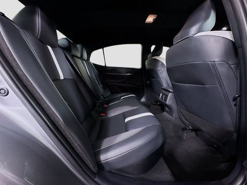 Used 2025 Toyota Camry SE FWD image 28