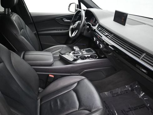Used 2018 Audi Q7 3.0T Premium Plus w/ Premium Plus Package AWD/4WD image 11