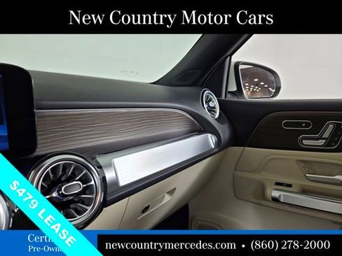 Certified 2025 Mercedes-Benz GLB 250 4MATIC image 28