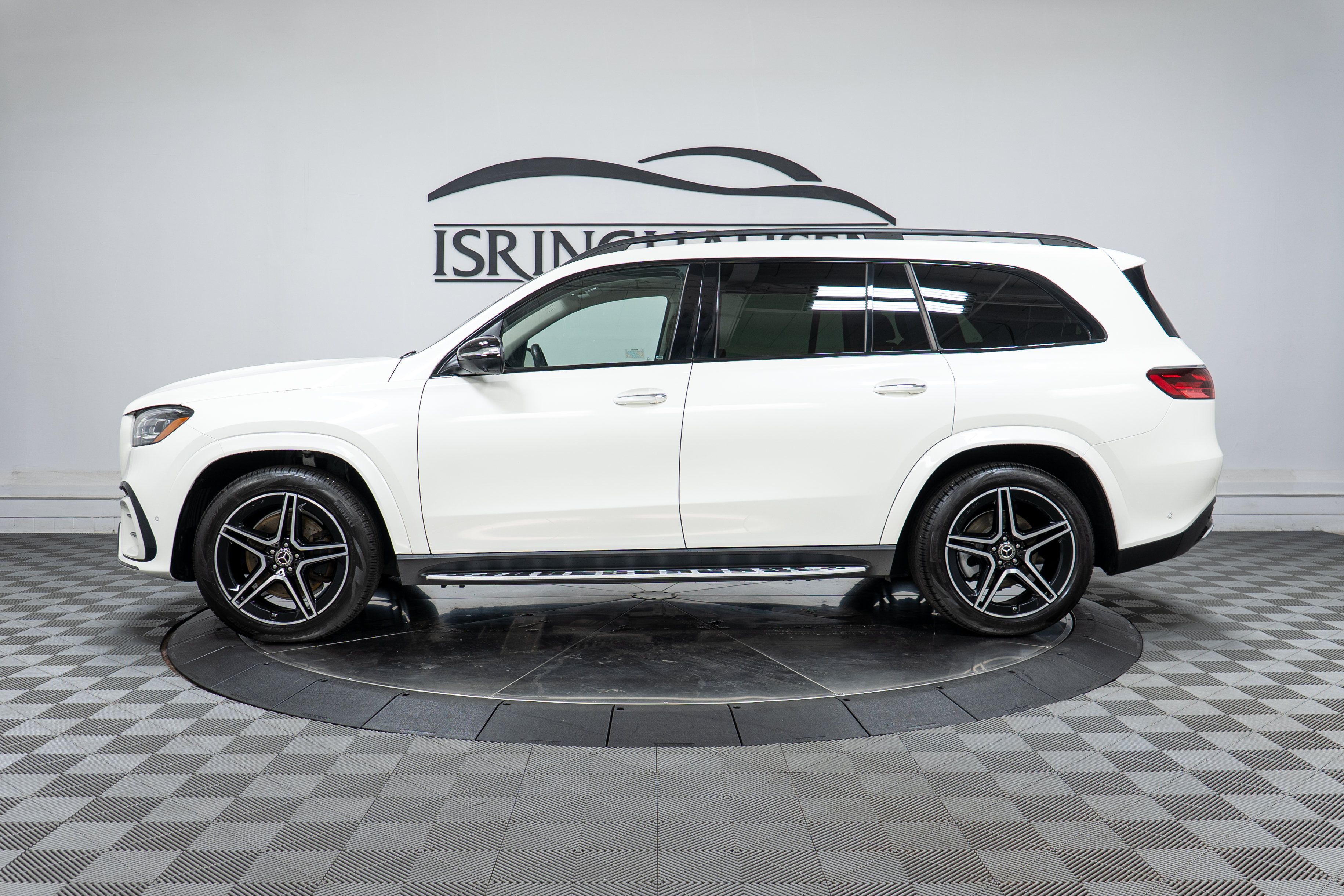 Used 2024 Mercedes-Benz GLS 450 4MATIC image 8