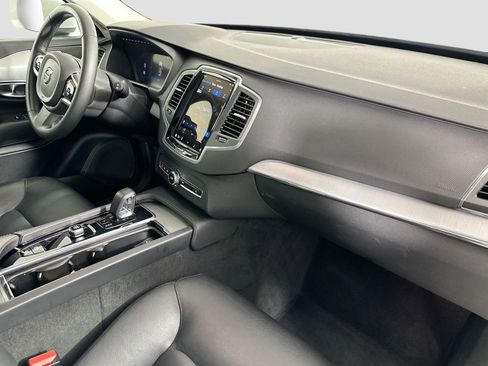 Certified 2024 Volvo XC90 B5 Core image 31