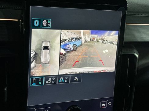 New 2026 GMC Acadia AT4 image 19