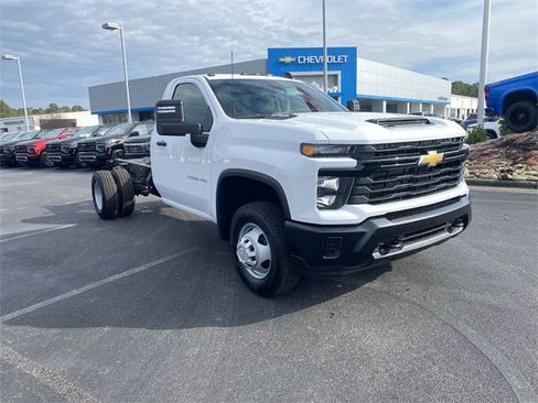 New 2026 Chevrolet Silverado 3500 W/T w/ WT Convenience Package image 2