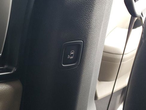 New 2026 Kia Carnival image 24