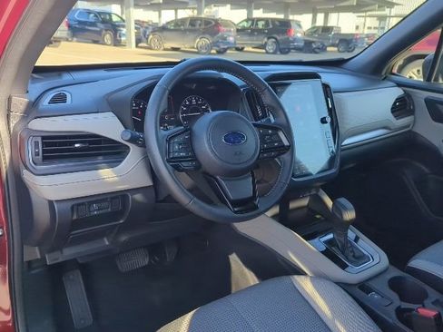 Used 2025 Subaru Forester Premium image 4