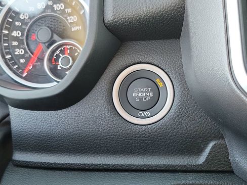 New 2026 RAM 1500 Big Horn AWD/4WD image 11
